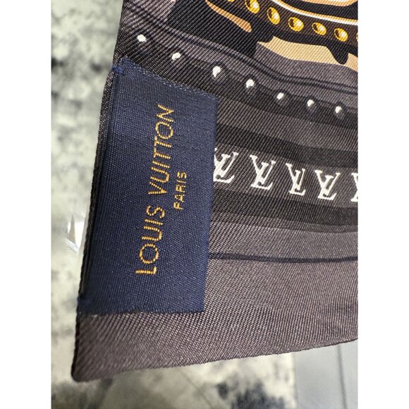 Louis Vuitton Monogram Jungle Bandeau Scarf 100% Silk Brown/Beige - Picture 5 of 8